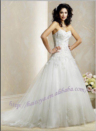 Aline Tulle Wedding Dress with Appliques BD042