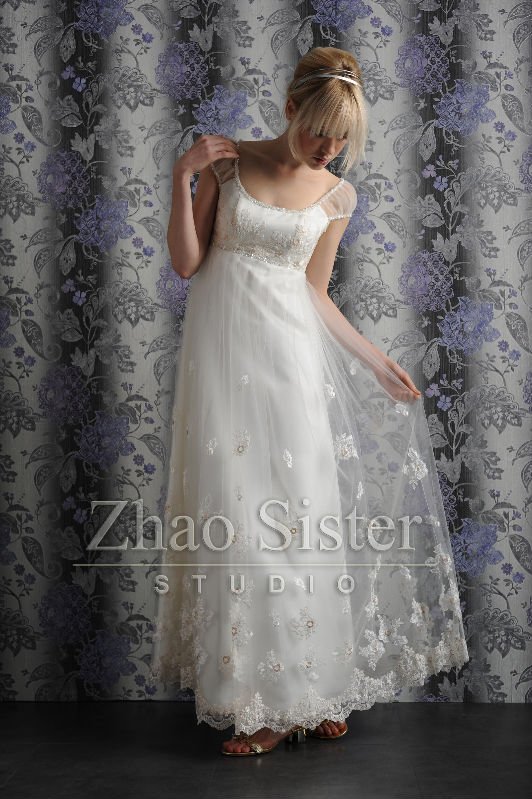 lace wedding dress with sleeves. sleeves lace wedding dress
