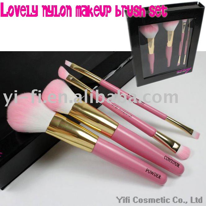 pink makeup brushes. 4 pcs pink makeup brush