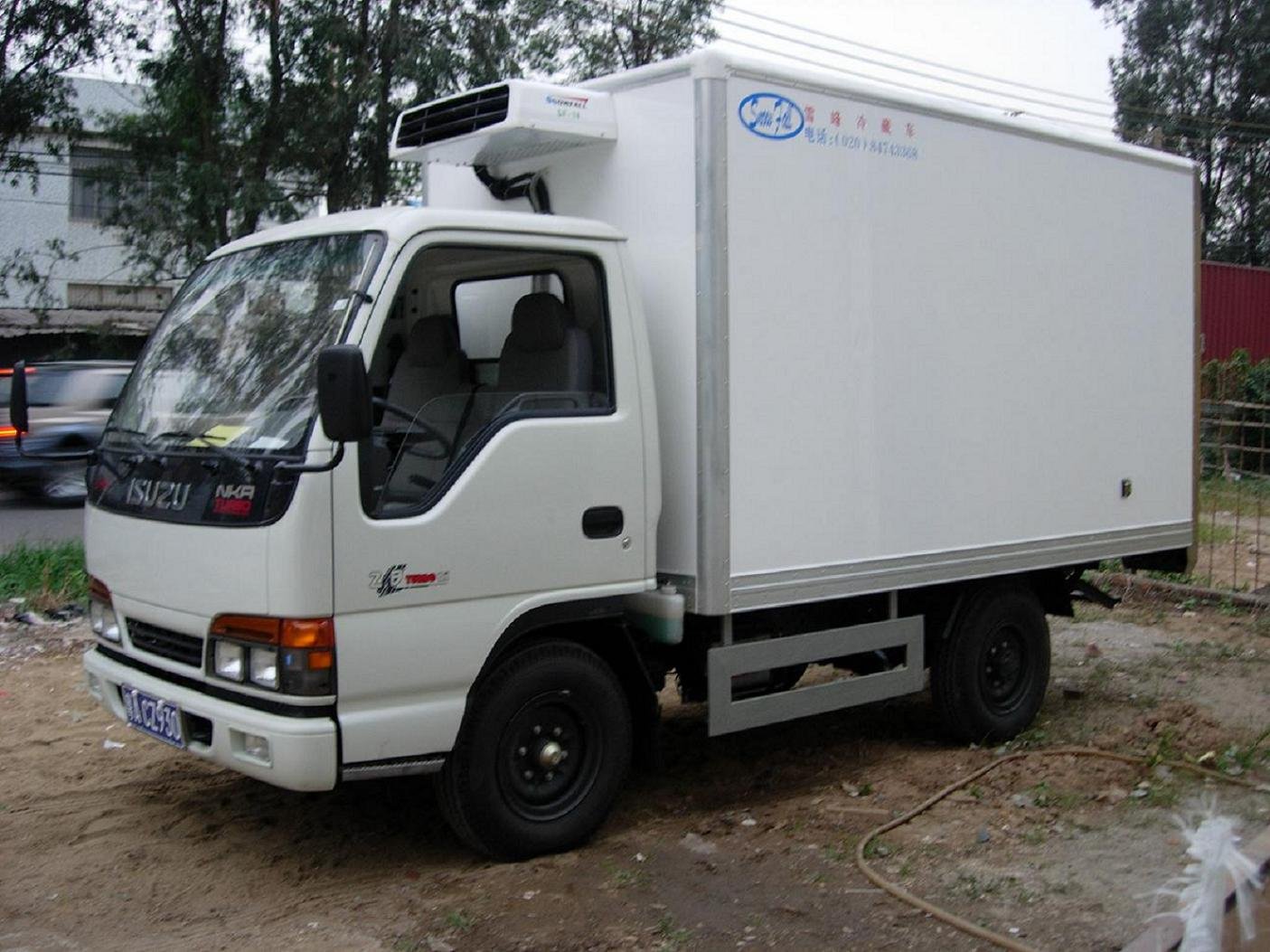 ISUZU refrigerator truck