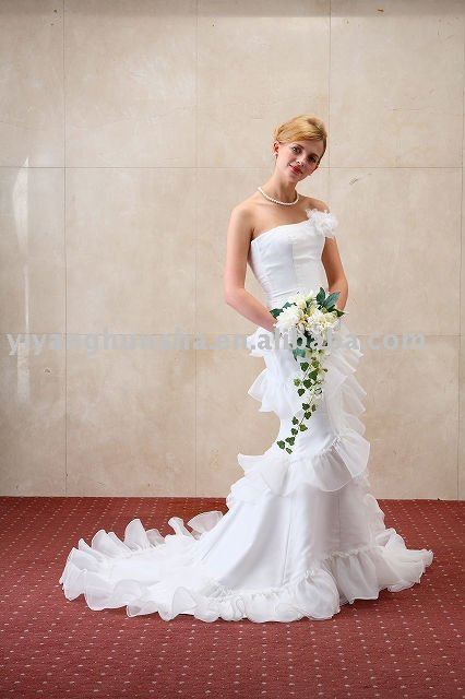 Western style exquisite organza ruffle mermaid wedding gown