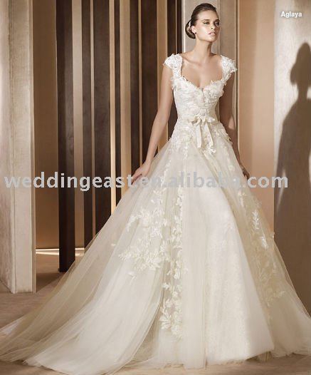 ALine Short Sleeve Sweetheart Tulle Wedding Dress HUA138