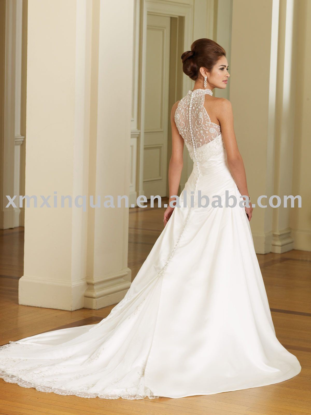 simple elegant backless wedding dress with lace