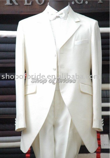 designer suits for men 2011. designer suits for men 2011.