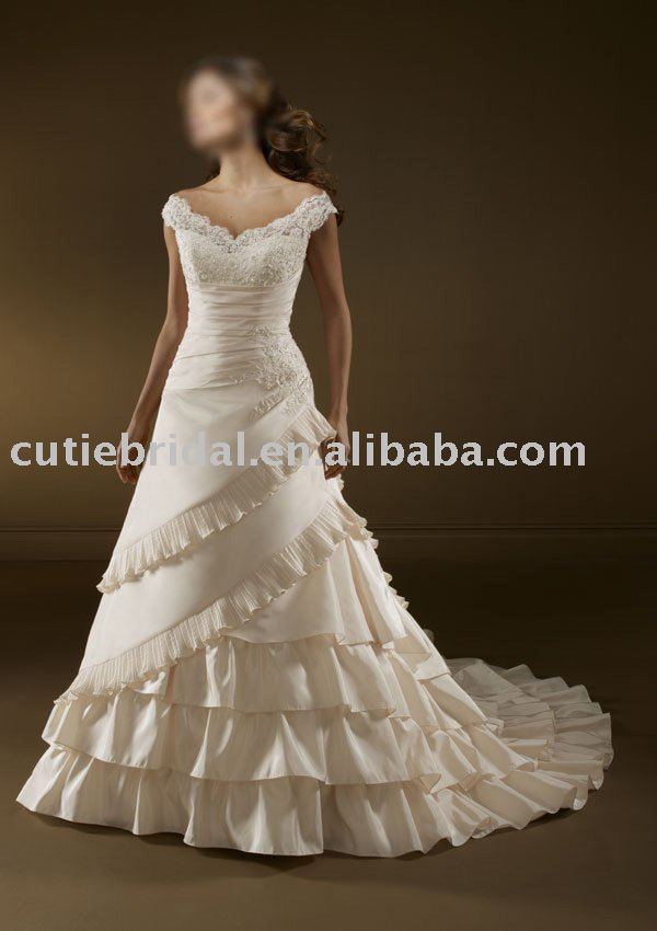 pictures of royal wedding dresses. british royal wedding gowns.