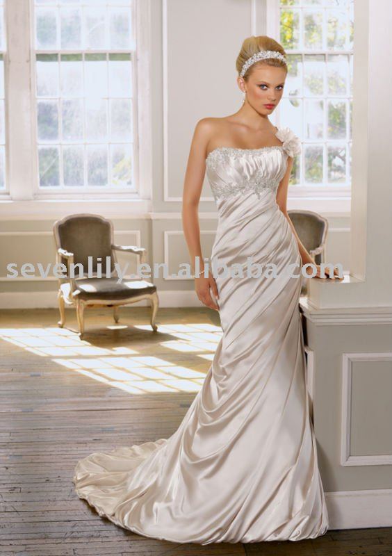 Soft Satin with embroidery arabic wedding dresses
