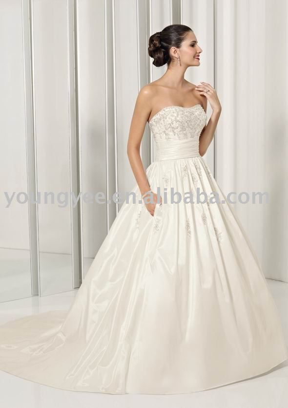 Sleeveless taffeta ball gown wedding dress AF11014 