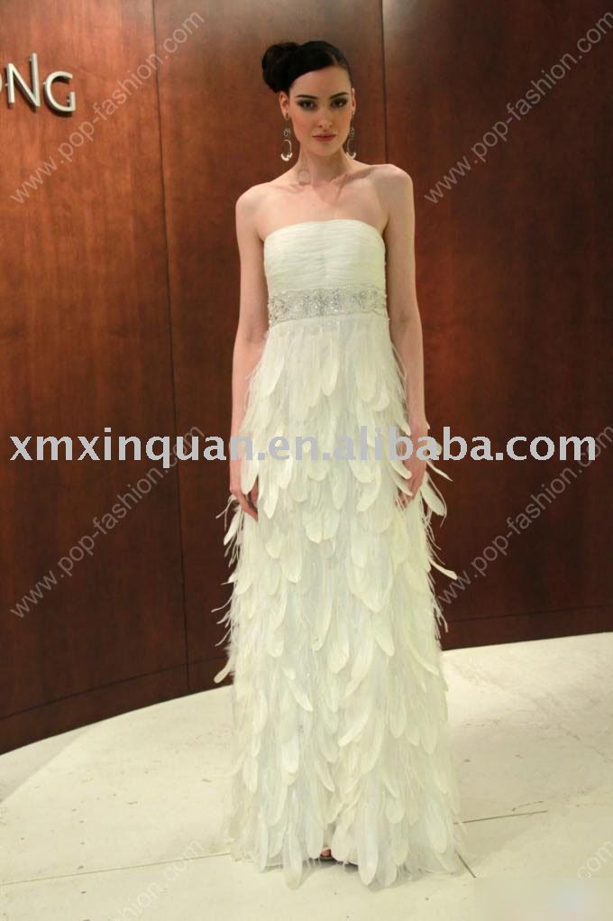 GJB017 Dignified beaded waistline with full feather on skirt wedding dress