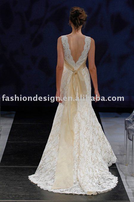 AH120 2011designer backless lace long trailing wedding dress