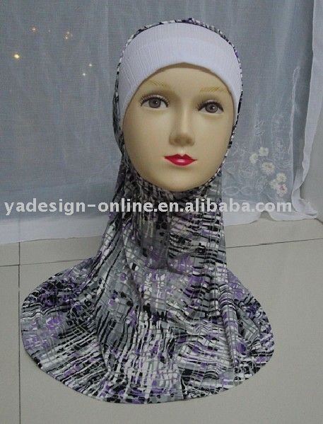 Hijab Styles And Arabic Makeup. hijab Hijab+style+2011