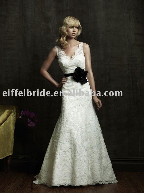 WB005 V neck black belt ivory lace bridal wedding dress
