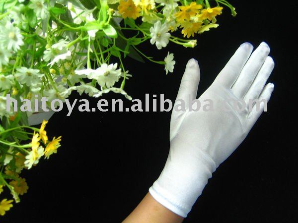 The red elegant wedding gloves