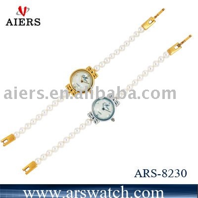 Fashion Watches  Women 2011 on Watch Women Watches 2011 Products  Buy Pearl Strap Watch Women Watches