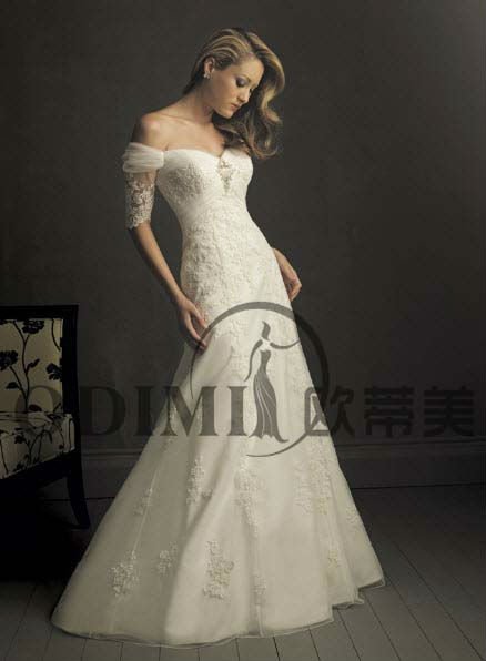 2011 Modest Sheath Offshoulder Spanish Lace Wedding Dress