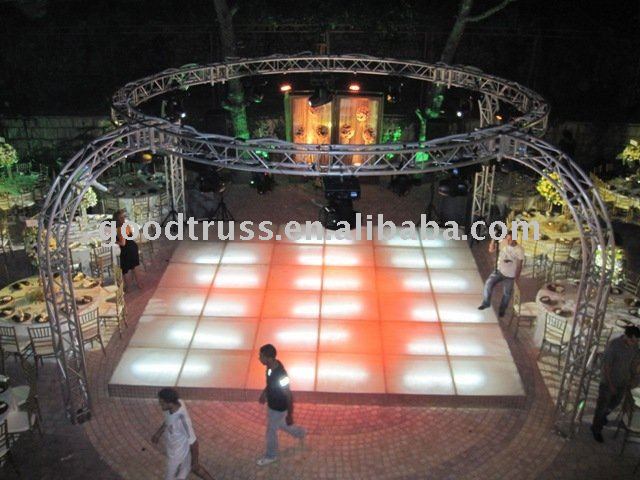 Acrylic fashion wedding decoration stage in hotel hall or garden 