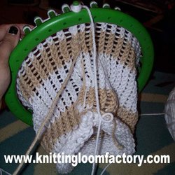 Loom Knitting: Provo Craft's Sweater pattern