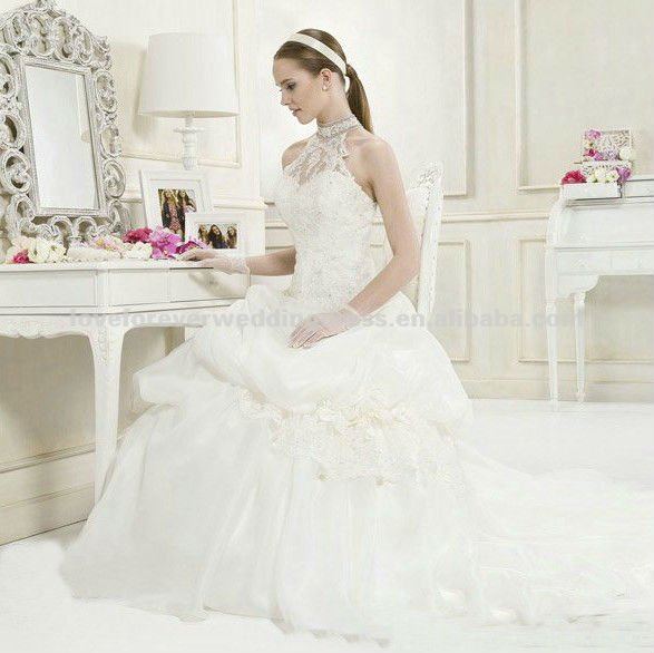 White Organza Long Train Wedding Dresses 2011 Designer