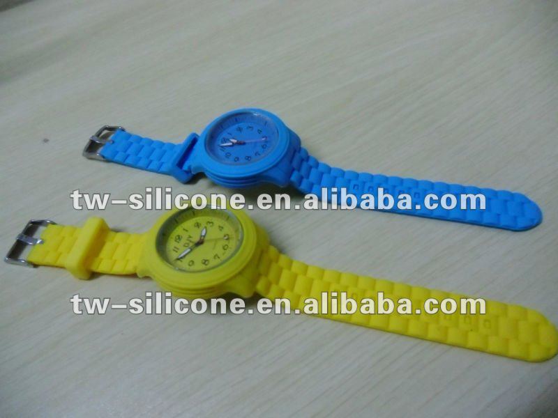 See famous brand name watches Price Trend on Aliexpress.com