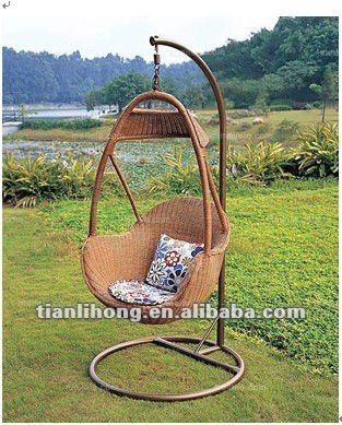  - Cheap_comfortable_rattan_patio_hanging_swing_chair
