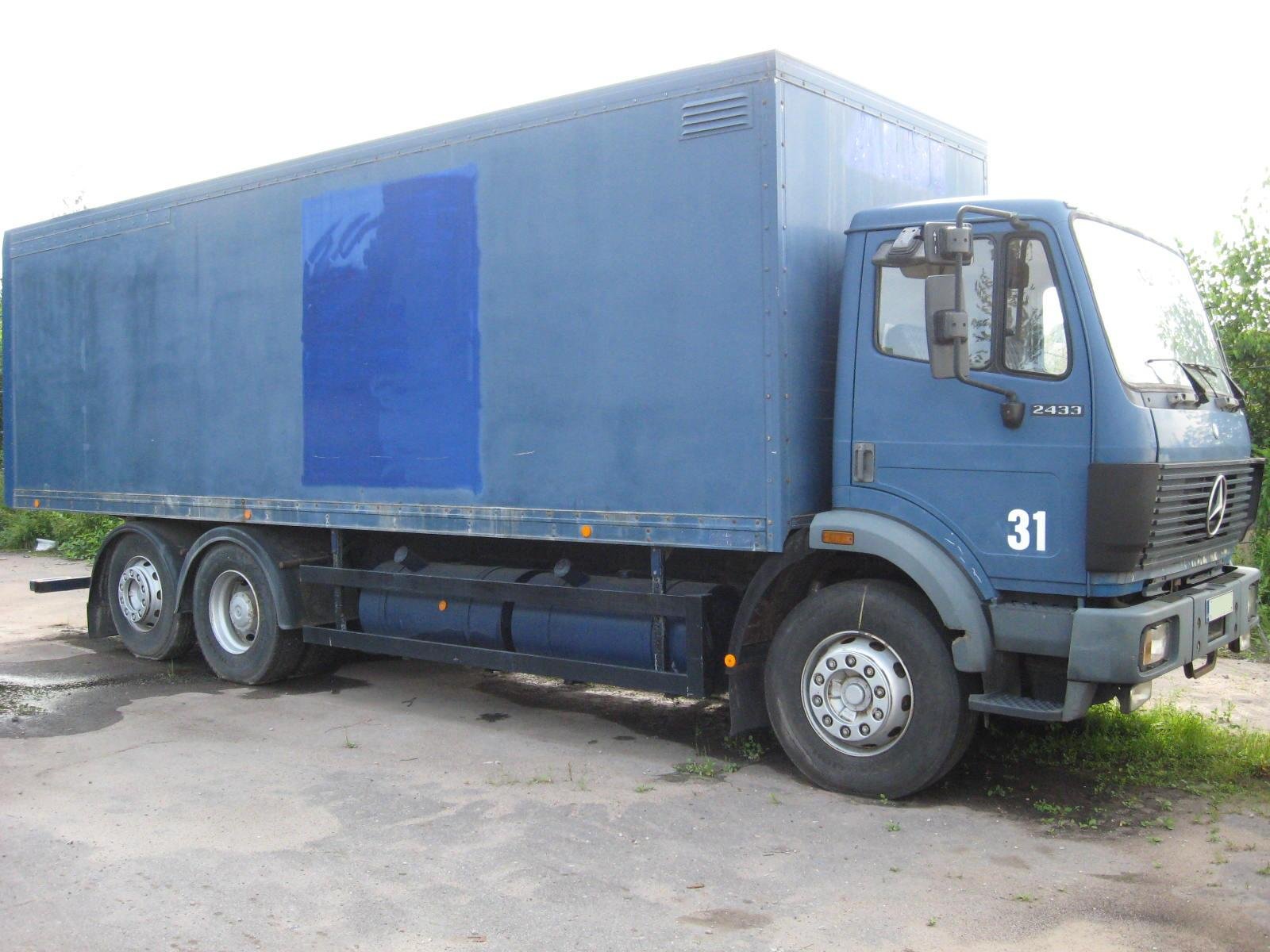 Used mercedes truck parts