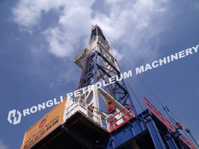 oil well drilling. oil well drilling rig