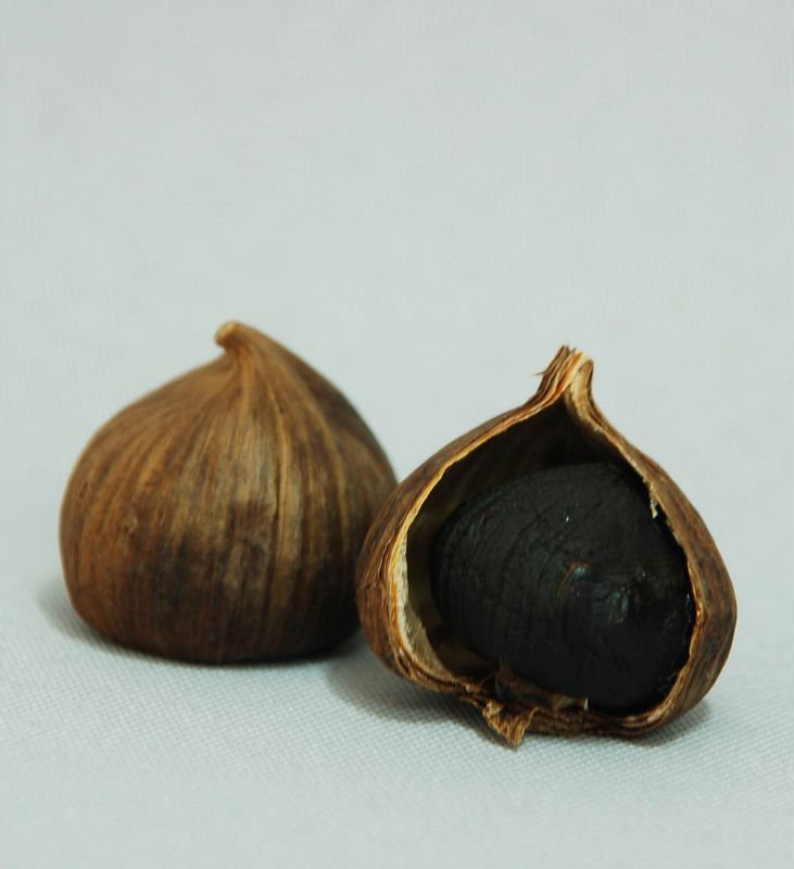 Single Clove Black Garlic cloves of garlic. Single Clove Black Garlic
