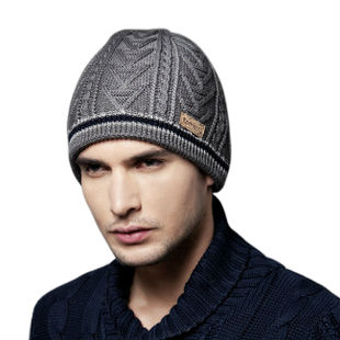 cappello di maglia da uomo