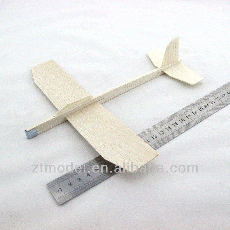 Balsa_Wood_Gliders_9_Balsa_Hand_Launch.jpg