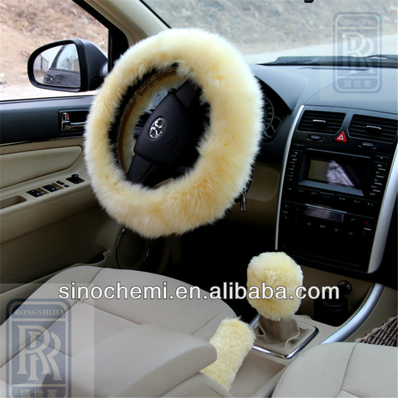 http://i00.i.aliimg.com/photo/v4/913034976/Beige_colour_Sheepskin_Fur_Car_Gear_Shift.jpg