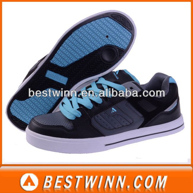 lace skate shoes