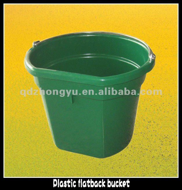 plastic flatback bucket for horse 19l metal handle