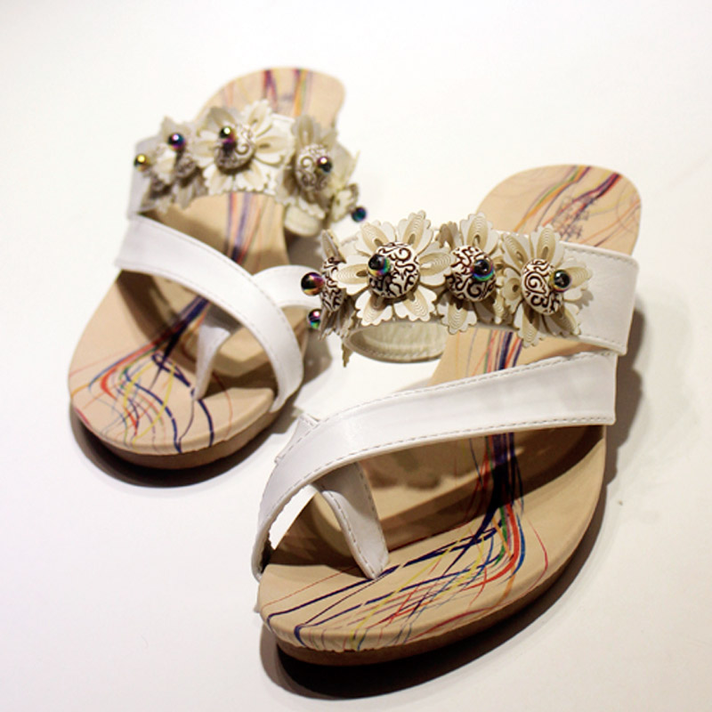 Free shipping 2013 summer clogs slippers shoes wedges sandals flip-flop flip flops female sweet flower sandals(China (Mainland))