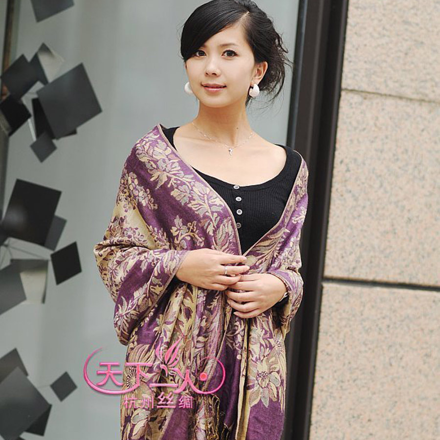 Spring and summer bohemia women's air conditioning ultralarge cape scarf putaohua(China (Mainland))