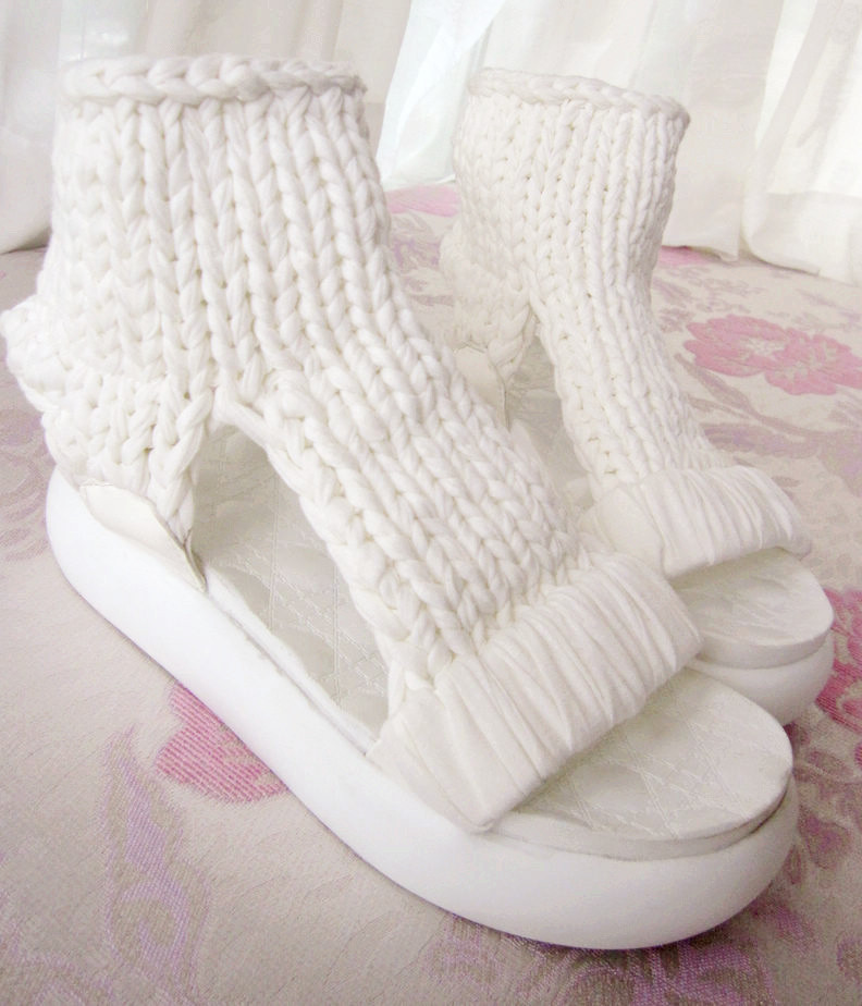 Brief platform shoes elastic rope open toe wedges sandals high swing shoes white(China (Mainland))