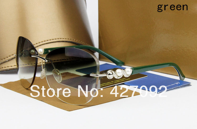http://i00.i.aliimg.com/wsphoto/v0/1121152496_1/2013-new-brand-women-love-fashion-pearl-sunglasses-glasses-frame-100-quality-assurance-wholesale-retail-free.jpg