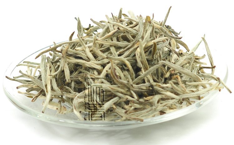250g Anti old Silver Needle Tea 8 8oz Top Grade White Tea Baihao Yingzheng Free Shipping
