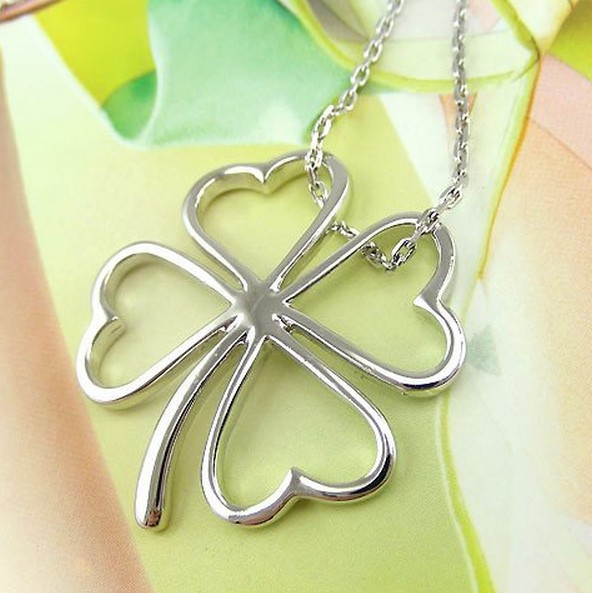 LZ Jewelry Hut N257 The 2014 New Wholesale Fashion Alloy Clover Womans Pendant Necklace For Women
