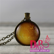 Daren wholesale vintage Hive honey pendant necklace handmake necklace DRH456