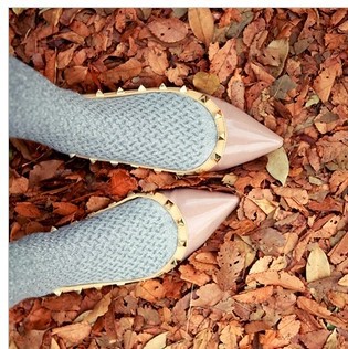 Free shipping Fashion new arrival 2013 star rivet pointed toe flat shallow mouth single shoes female