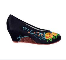 2014 New Fashion Chinese Style Embroidered Shoes High Wedge Heel Women s Shoes Black Free Shipping