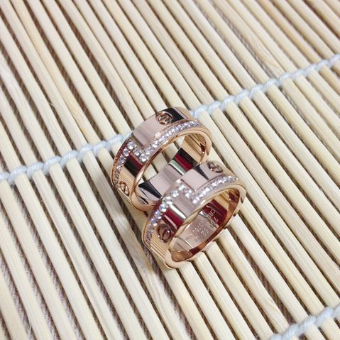 Fashion Letter Brand Stainless Steel 18K Rose Gold Plated Love Series Screw Imitated Diamond Crystal Rings