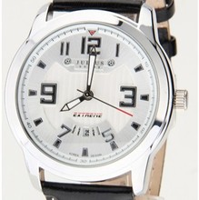 2014 nueva moda casual hombres relojes de cuarzo, marca reales europeas y americanas relojes militares de cuero, función de fecha automática