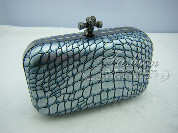 Fashion vintage serpentine pattern day clutch women s banquet handbag mini fashion evening bag fashion box