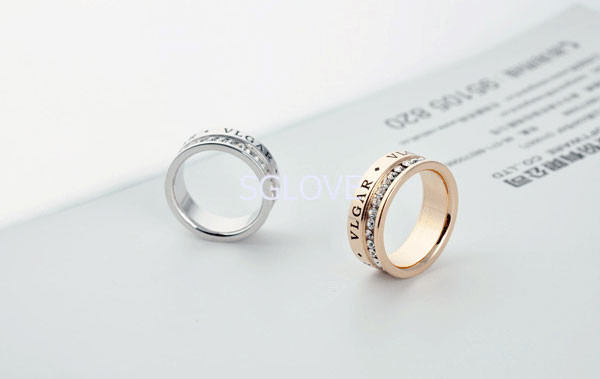 SGLOVE Letter Series 5 Layers 18K Gold Plated and 100 Auatrian Crystals setting temperament Ring For