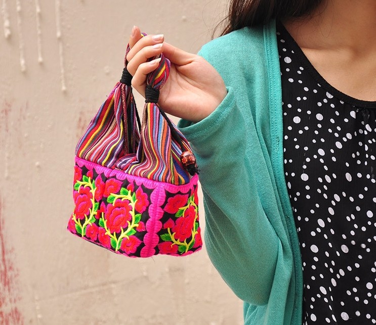 Free Shipping Embroidery coin purse women s handbag cellphone bag vintage fashion key bag buggy bag