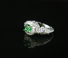 SGLOVE Lord Series 18K Gold Plated 100 Austrian Crystals Insert Emerald Refinement Ring Wholesale Jewelry mixed