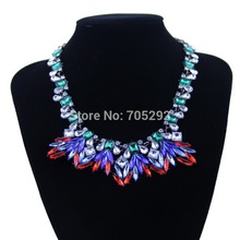 New Design Spring Summer Crystal Flower Pendants Choker Statement Necklace for Women