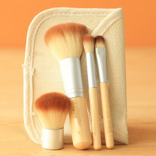 2014 New Arrival 1set 4Pcs Deluxe Bamboo Elaborate Professional Makeup Foundation Brush Set With Case Bag