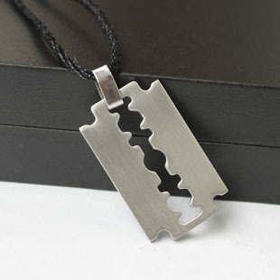 Stainless steel 316L necklace chain razor blade pendant S S jewlelry accessory sport pendant 9 17352