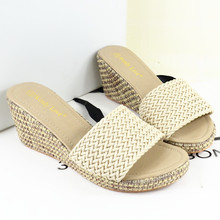 Free shipping 2014 new women’s slipper slope with interleaver size shoes